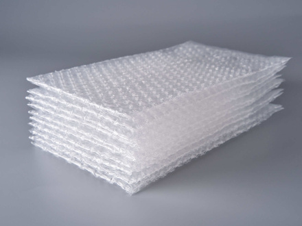 Пакет воздушно-пузырчатый (ВПП, пузырьковый, пупырчатый), 15х15+5 см, с клеевым клапаном, трехслойный, 1000 шт.