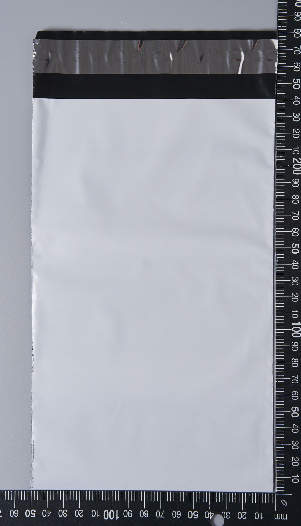 Курьерский пакет (сейф пакет), 150х240+40, с клеевым клапаном, без кармана, 60 мкм, 100 шт.