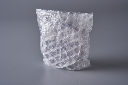 Пакет воздушно-пузырчатый (ВПП, пузырьковый, пупырчатый), 10х10+5 см, КЛАПАН БЕЗ КЛЕЕВОЙ ЛЕНТЫ, трехслойный, 500 шт.