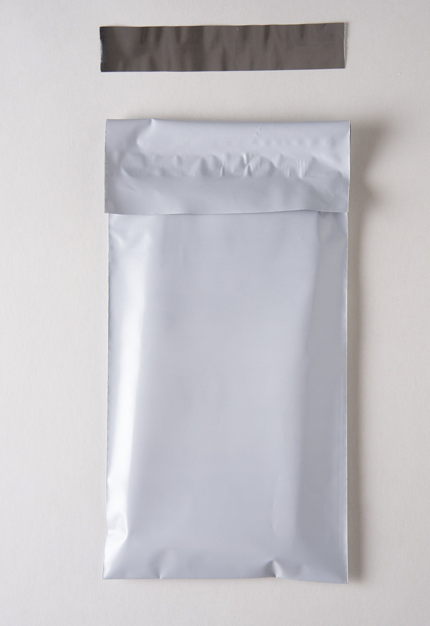 Курьерский пакет (сейф пакет), 110х210+40, с клеевым клапаном, без кармана, 60 мкм, 500 шт.