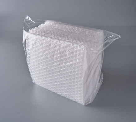 Пакет воздушно-пузырчатый (ВПП, пузырьковый, пупырчатый), 20х20 см, трехслойный, плотность пленки 60 гр/м, 1000 шт.