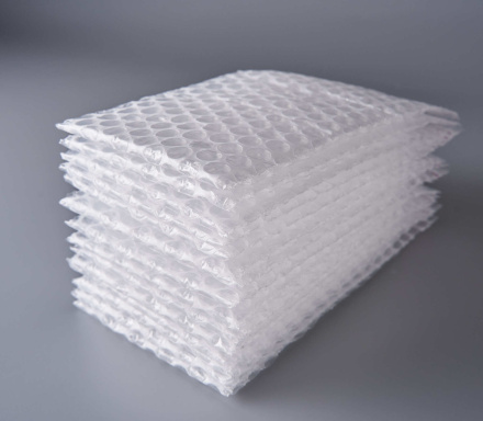 Пакет воздушно-пузырчатый (ВПП, пузырьковый, пупырчатый), 10х15+5 см, с клеевым клапаном, трехслойный, 1000 шт.