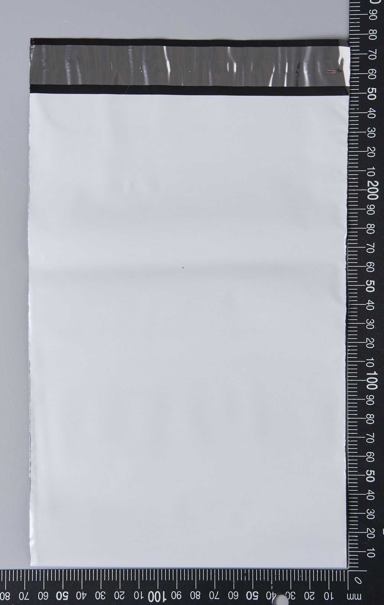Курьерский пакет (сейф пакет), 165х240+40, с клеевым клапаном, без кармана, 60 мкм, 200 шт.