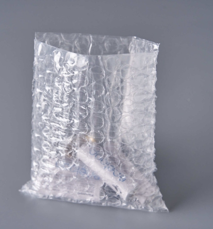 Пакет воздушно-пузырчатый (ВПП, пузырьковый, пупырчатый), 10х10 см, трехслойный, плотность пленки 60 гр/м, 500 шт.