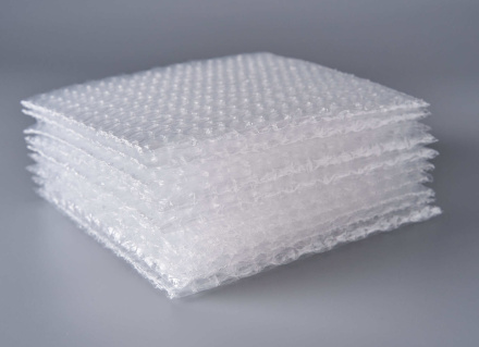 Пакет воздушно-пузырчатый (ВПП, пузырьковый, пупырчатый), 15х15 см, трехслойный, плотность пленки 60 гр/м, 1000 шт.