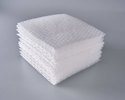 Пакет воздушно-пузырчатый (ВПП, пузырьковый, пупырчатый), 20х20 см, трехслойный, плотность пленки 60 гр/м, 1000 шт.